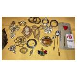 Vintage pins brooches stick pins