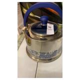 Blue Willow tea pot