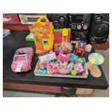 Polly Pocket house & pool with car &
