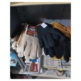 6 pair new gloves