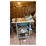 Workbench W Vise and Contents