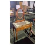 Make Up Dresser W Mirror