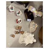 Misc Lot of Decorative Pieces, Globes, etc.