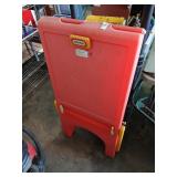 Little Tikes easel
