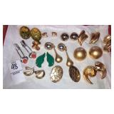 Vintage clip earrings