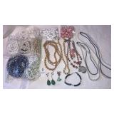 Vintage bead necklaces pearls jewelry