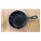 Cast Iron Skillet No. 3, 6 1/2 in