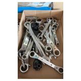 Lot of double sided ratchet wrenches