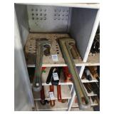 2 aluminum pipe wrenches 14'and 18'