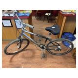 Trek Navigator 400 bike