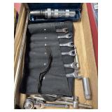 Impact driver and wrench set