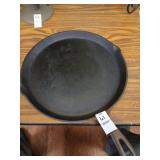 Griswold cast iron griddle/skillet 11-1/4 dia.