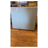 5 ft portable poly Table