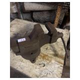 Columbian industrial bench vice