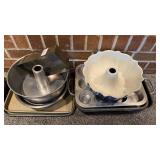 Cake Molds and Baking Pans