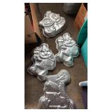 Lot of cookie pans (Elmo themed)