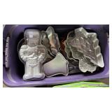 Lot of cake pans (Christmas themed)