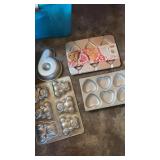 Lot of cake pans (numbers and valentines themed)