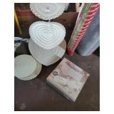 Wilson heart cake stand & cake separator ring