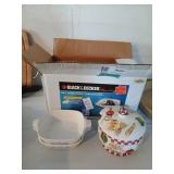Black and Decker iron, Corning ware and misc lot