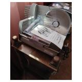 Meat slicer