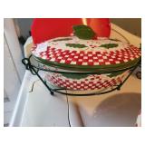 Temptations Christmas 2 Quart backed pan new
