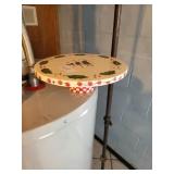 Temptations cake stand 10in. Round 3in. Tall new