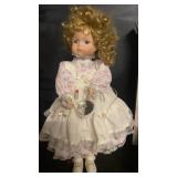 Porcelain head doll. Lipstick and mirror 15ï¿½ï¿½