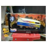 Hot wheels Customized VW Drag Bus 1:18 scale
