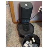 Roomba Robot Vacuum Lot