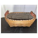 Longaberger 2004 small basket with plaid liner &