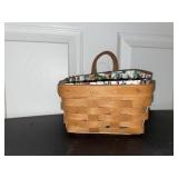 Longaberger Key Basket 1994 with floral liner- 7
