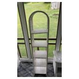 White wicker arched bookcase with 5 storage