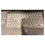 Apple wireless keyboard Model A1314 with slim