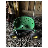 Green Lawn Garden Seat