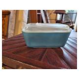 Pyrex refrigerator dish