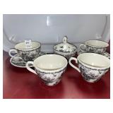 Churchill - 4 teacups & 2 saucers & covered sugar