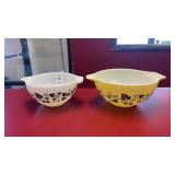Vintage Pyrex 441 & 442 Yellow & Black Gooseberry