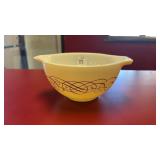 Vintage Pyrex 441 Golden Scroll Cinderella Mixing