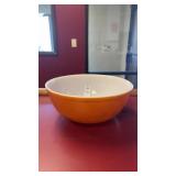Pyrex Friendship #404 4-quart nesting mixing bowl