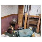 Bed & misc items