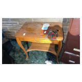 Wooden End Table NO CONTENTS
