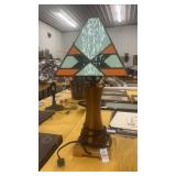Stained glass table lamp