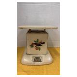 Vintage maid of honor kitchen scale