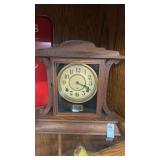 Vintage Ingraham Kitchenette eight day mantel