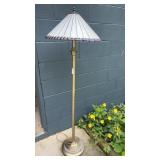 Tiffany-style stained glass floor lamp, white