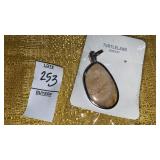 Turtleland jewelry agate stone pendant