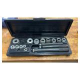 Diesel mechanic bushing and bearing driver set
