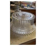Plastic cake Saver
