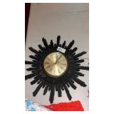 Vintage Syroco starburst wall clock 16 in